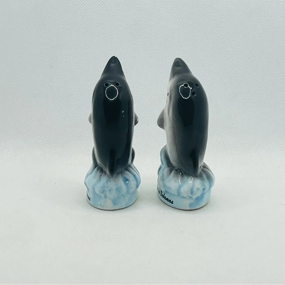 Vintage Dolphin Souvenir Salt‎ and Pepper Shakers Port Lucaya Bahamas Japan